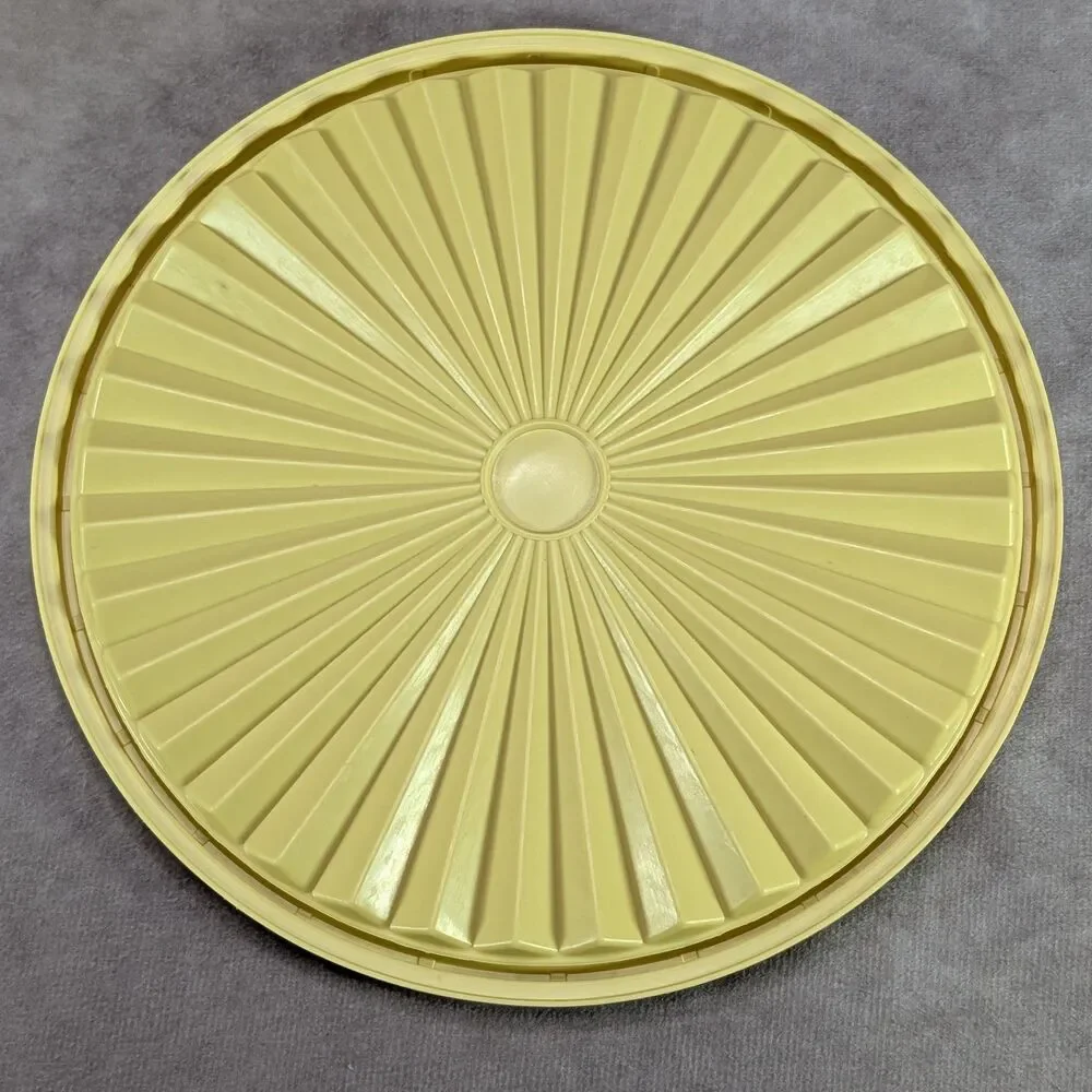 Vintage Tupperware Servalier Yellow Bowl 1204 Sunburst Graphic Starburst Lid